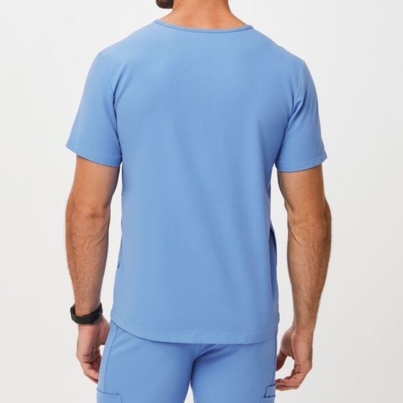 Figs Men’s Chisec Three-Pocket Scrub Top Ceil Blue XS G - Picture 2 of 6